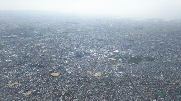 大阪上空からこんにちは.JPGのサムネール画像