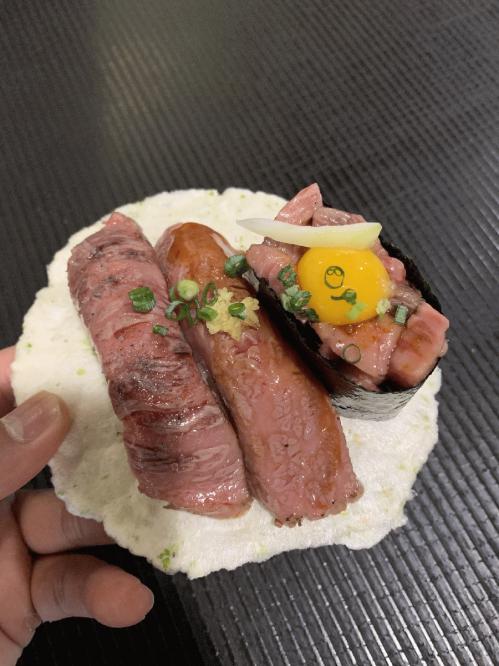 肉寿司.jpg