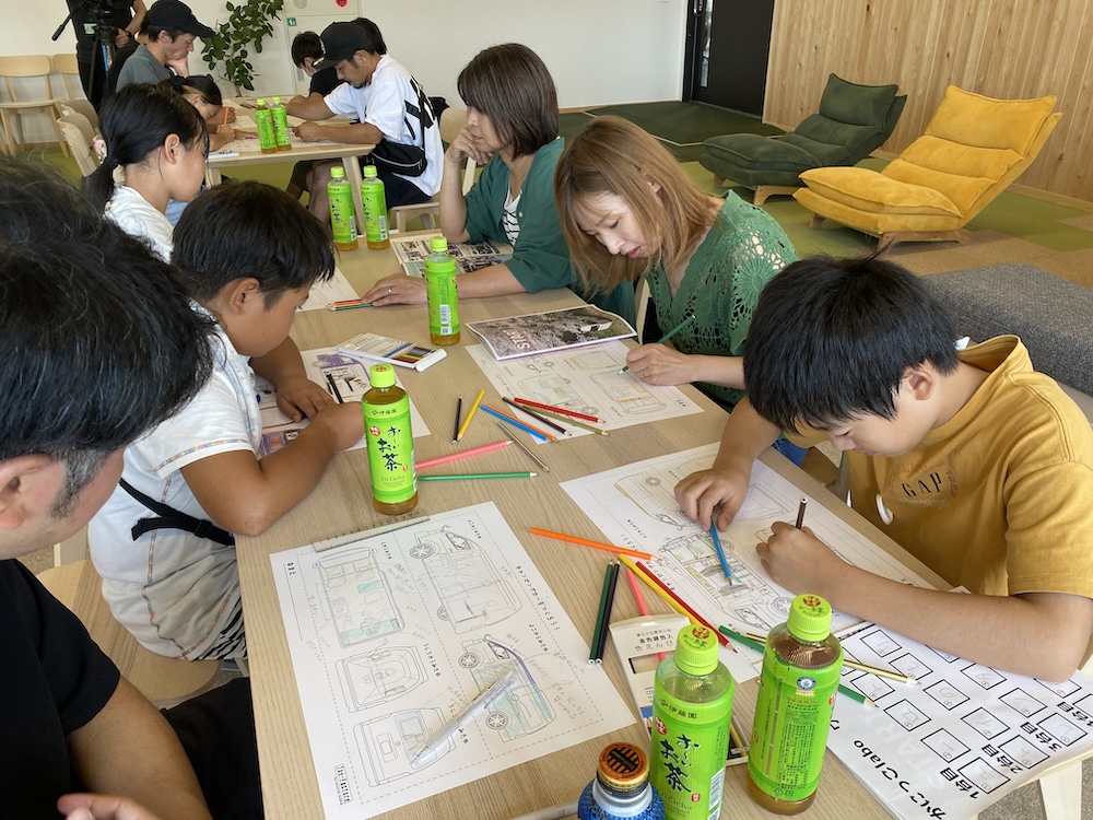 【親子体験バスツアー】 “ものづくりのまち”可児市の子どもたちが来社！