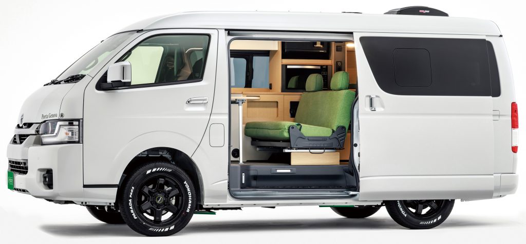 新型速報】ハイエース・ワイドミドルの新型キャンピングカー「Porta